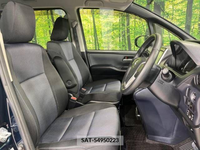 Toyota VOXY 2014-02 321672-8
