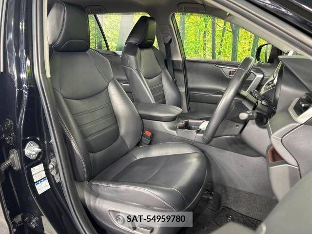 Toyota RAV4 2020-04 220309-8