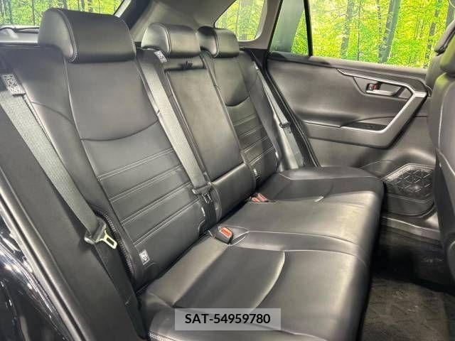 Toyota RAV4 2020-04 220309-9