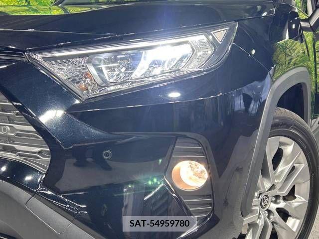 Toyota RAV4 2020-04 220309-12