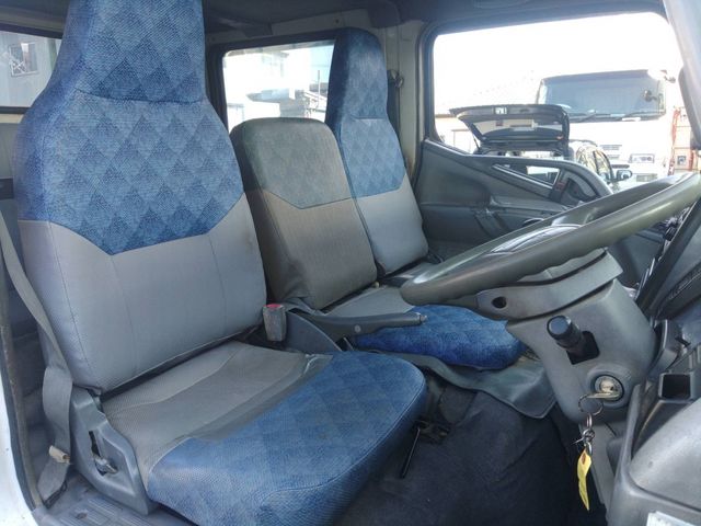 Mitsubishi CANTER GUTS 2004-03 12982-15