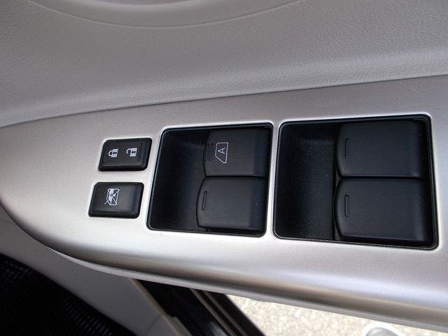 Nissan MARCH 2019-01 12307-16