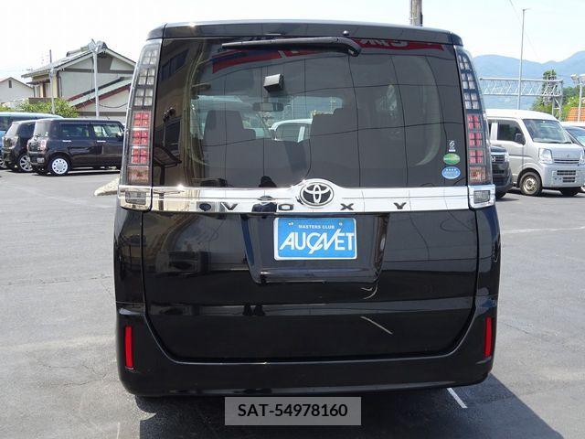 Toyota VOXY 2014-10 321422-5