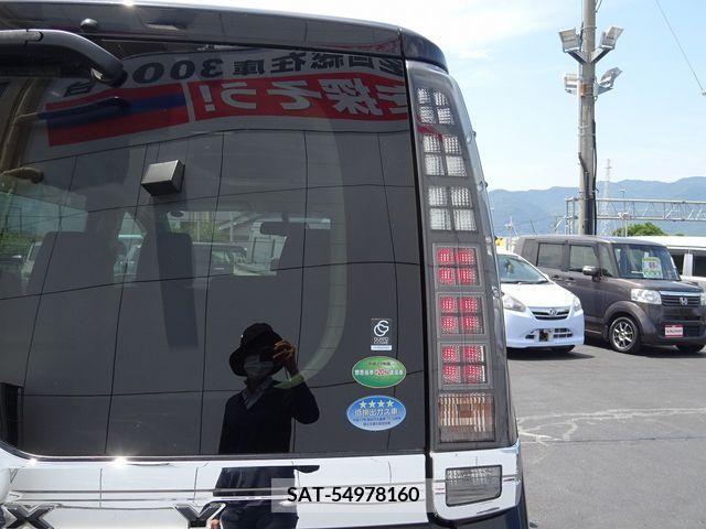 Toyota VOXY 2014-10 321422-12