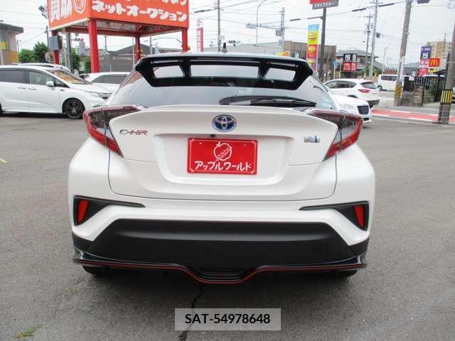 Toyota C-HR 2018-09 331106-6