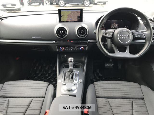 Audi A3 2019-09 213399-1