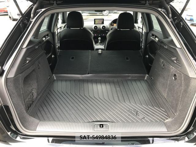 Audi A3 2019-09 213399-8