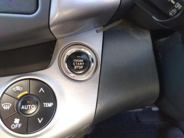 Toyota RAV4 2006-07 22260-8