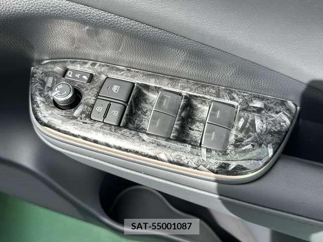 Toyota CROWN 2023-04 358174-15