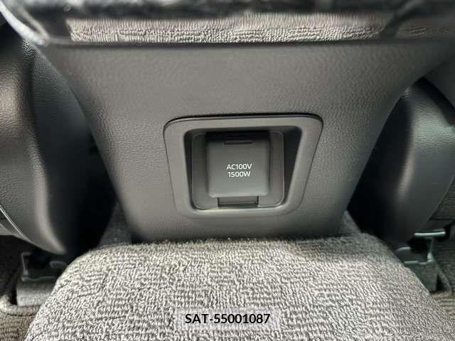 Toyota CROWN 2023-04 358174-7