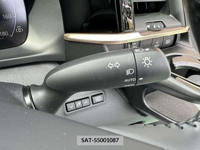 Toyota CROWN 2023-04 358174-19