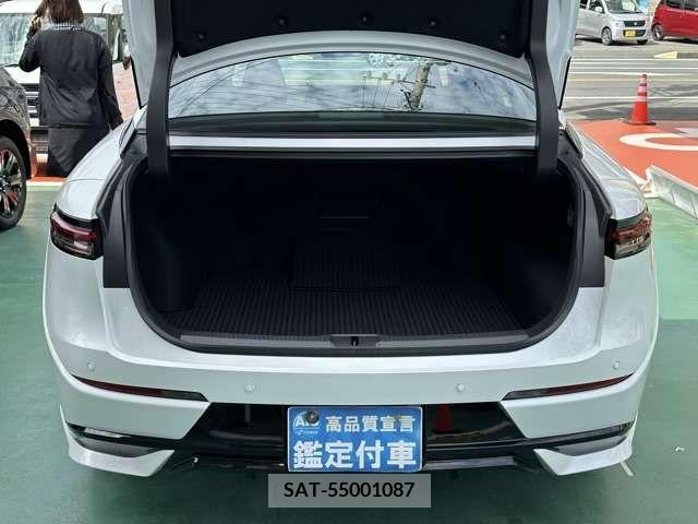Toyota CROWN 2023-04 358174-11
