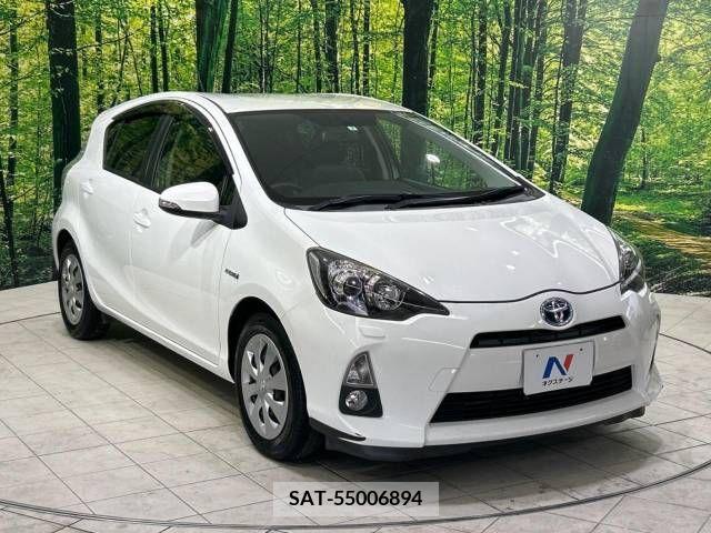 Toyota AQUA 2013-07 349590-13