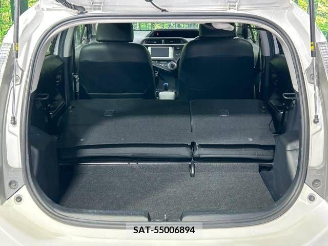 Toyota AQUA 2013-07 349590-10