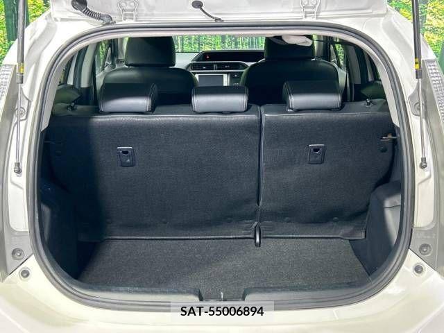 Toyota AQUA 2013-07 349590-9