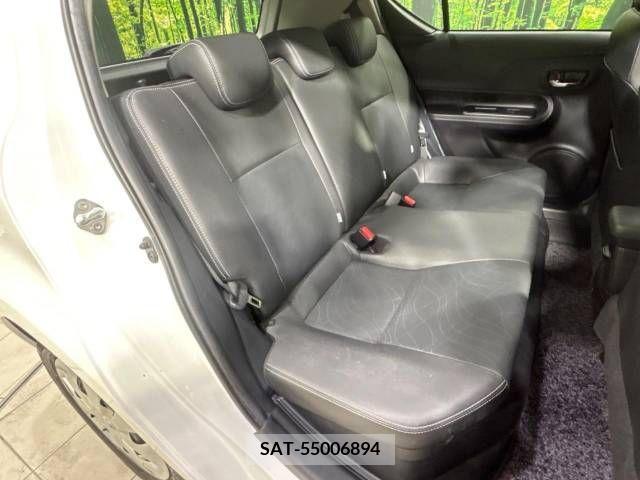 Toyota AQUA 2013-07 349590-8