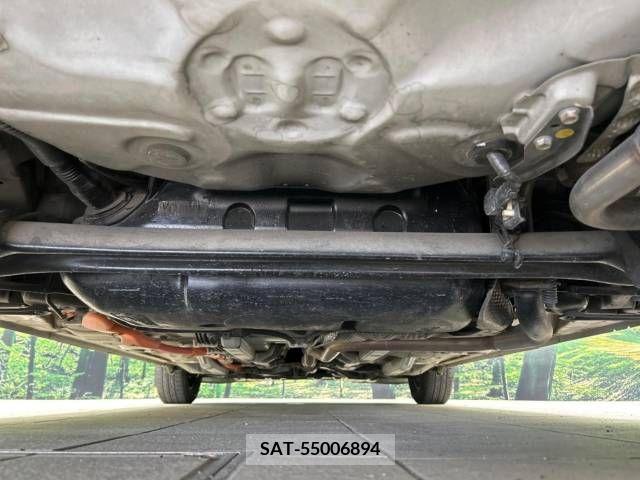 Toyota AQUA 2013-07 349590-19