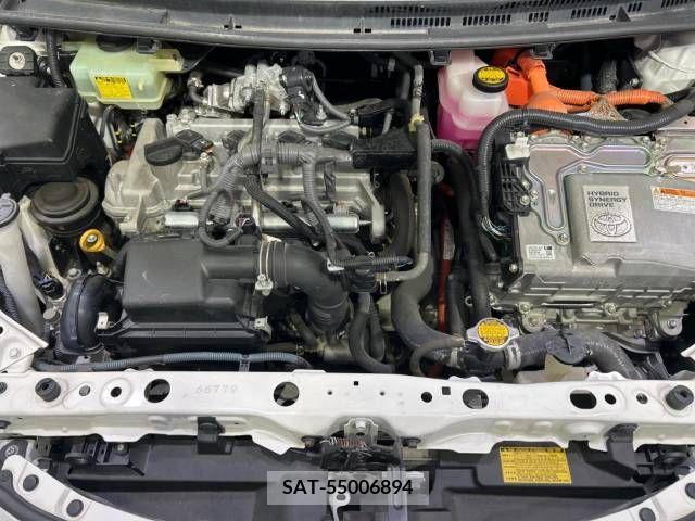 Toyota AQUA 2013-07 349590-18