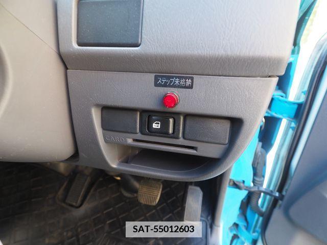 Nissan CARAVAN COACH 2003-03 373419-14