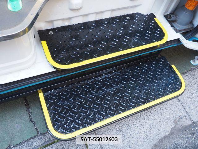 Nissan CARAVAN COACH 2003-03 373419-1
