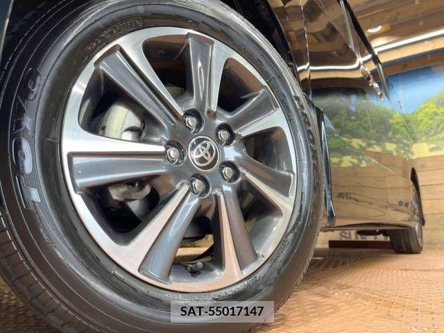 Toyota VOXY 2021-03 332576-11
