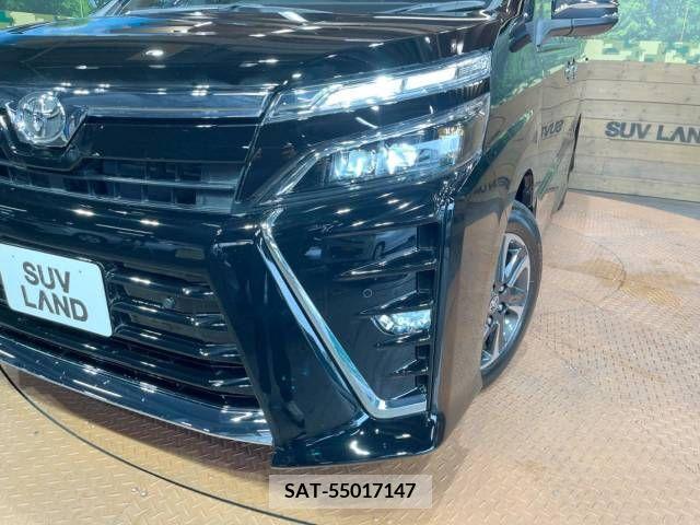 Toyota VOXY 2021-03 332576-10