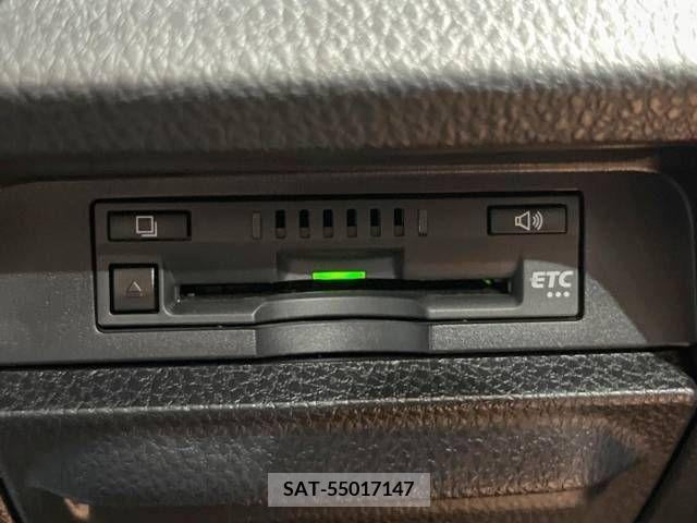 Toyota VOXY 2021-03 332576-7