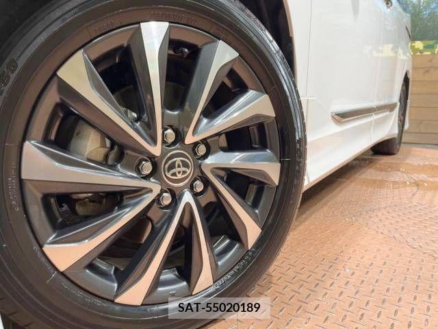 Toyota VOXY HYBRID 2022-09 340313-13