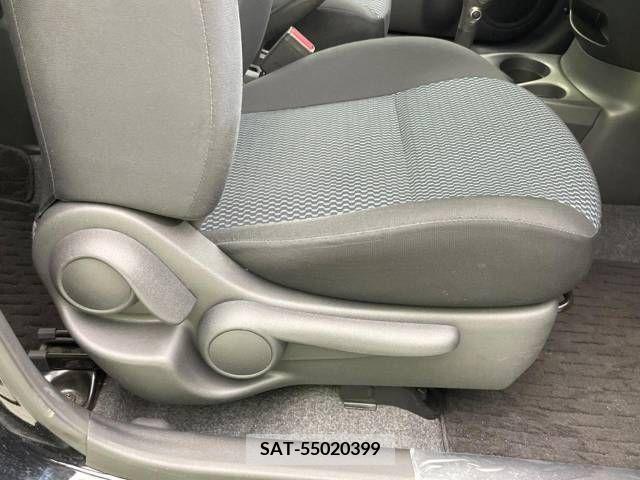 Nissan NOTE 2014-03 302348-6