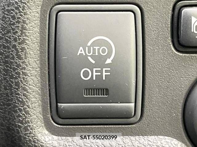 Nissan NOTE 2014-03 302348-5