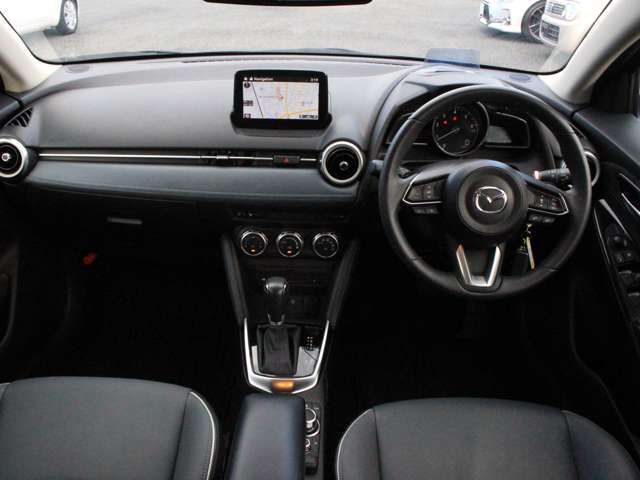 Mazda MAZDA2 2020-03 19874-1