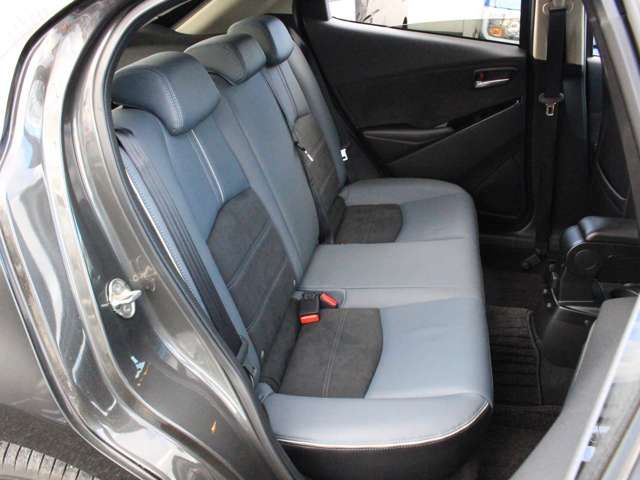 Mazda MAZDA2 2020-03 19874-10