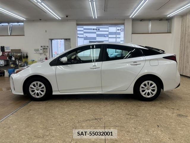 Toyota PRIUS 2021-01 349915-19