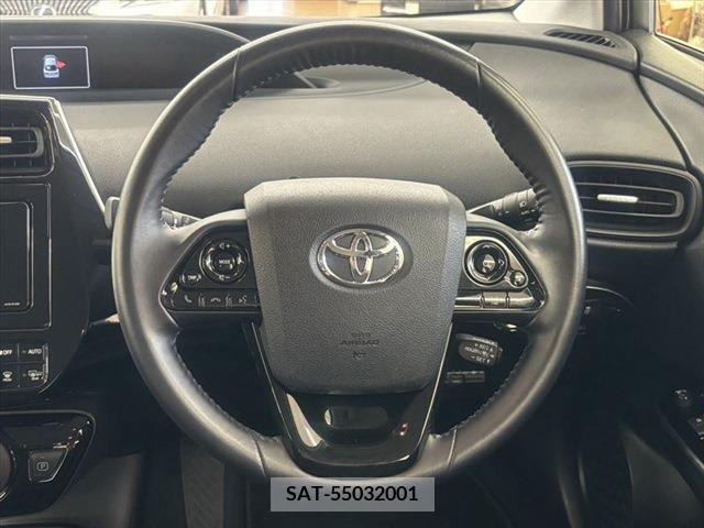 Toyota PRIUS 2021-01 349915-10