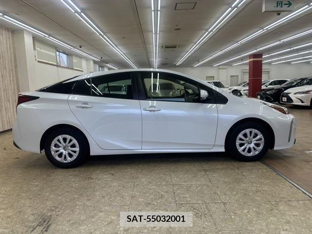 Toyota PRIUS 2021-01 349915-15