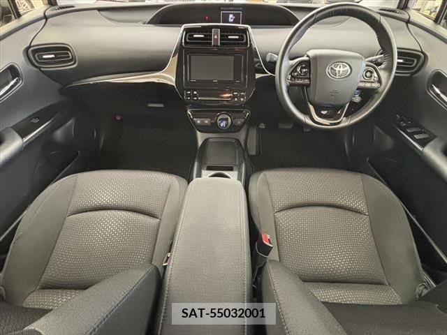 Toyota PRIUS 2021-01 349915-1