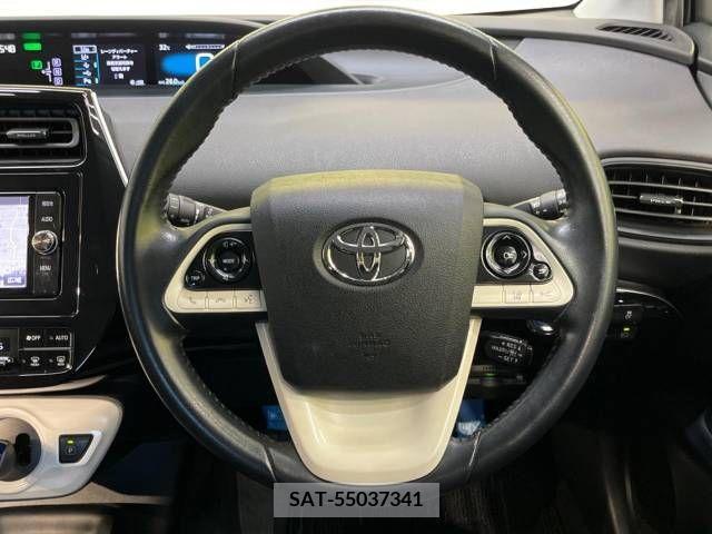 Toyota PRIUS 2017-06 366610-11