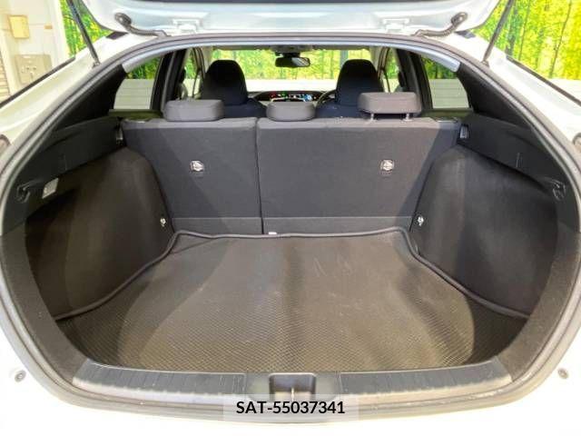 Toyota PRIUS 2017-06 366610-10