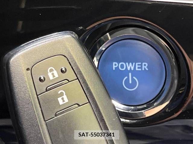 Toyota PRIUS 2017-06 366610-7