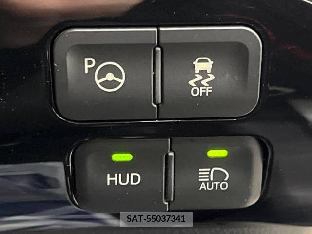 Toyota PRIUS 2017-06 366610-6