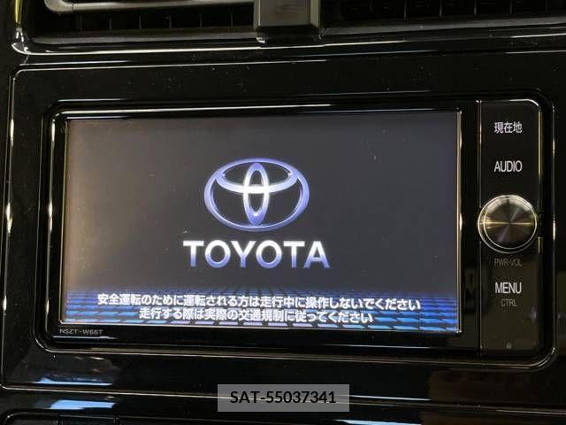 Toyota PRIUS 2017-06 366610-2