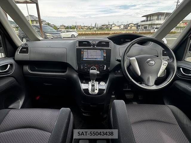 Nissan SERENA 2011-09 284293-1