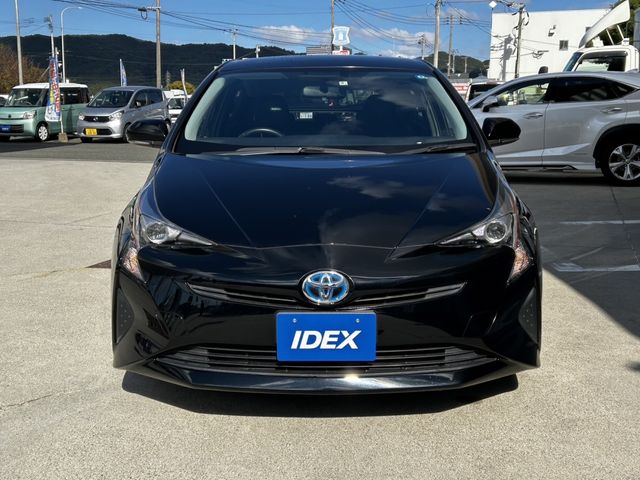 Toyota PRIUS 2018-04 11482-3
