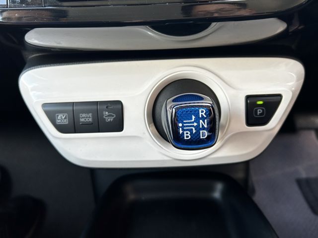 Toyota PRIUS 2018-04 11482-20