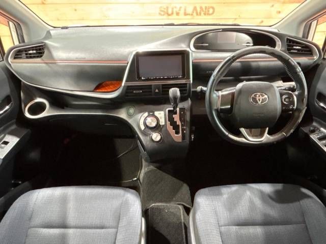 Toyota SIENTA 2016-01 27509-1