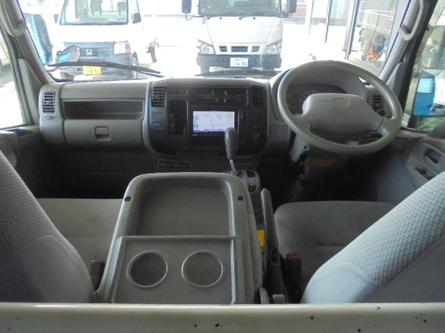 Toyota DYNA TRUCK 2012-06 293-13