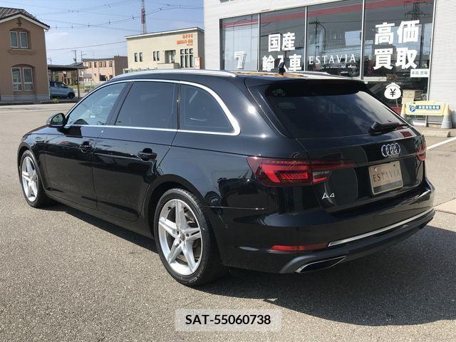 Audi A4 2020-02 356509-2