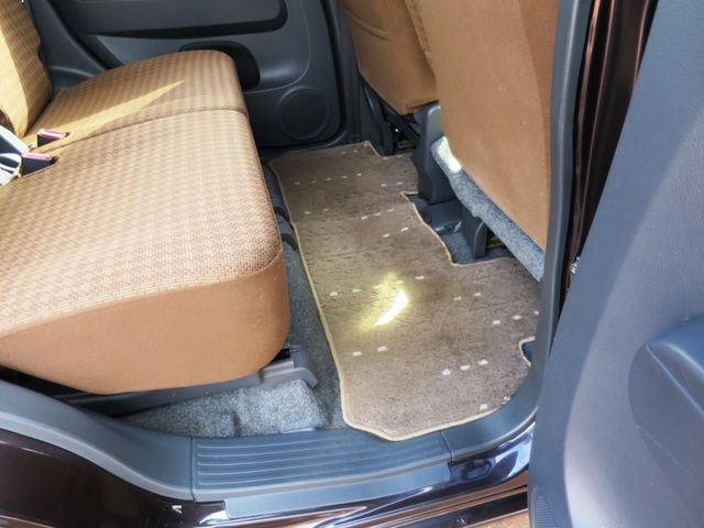 Nissan MOCO 2012-11 15594-9