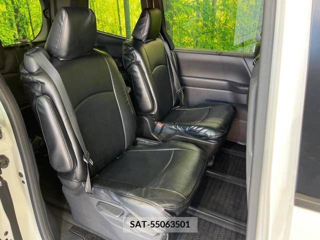 Toyota NOAH 2022-06 238139-9