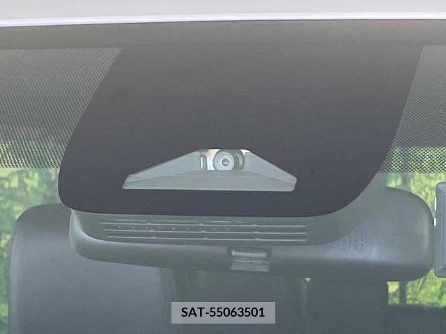 Toyota NOAH 2022-06 238139-3